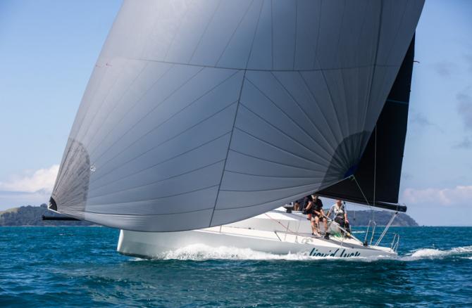 NEW ELLIOTT 30 DESIGN HITS THE WATER 