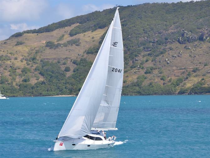 Elliott 1350 Tourer Wins Gun Boat Award at Hamilton Island Race Week